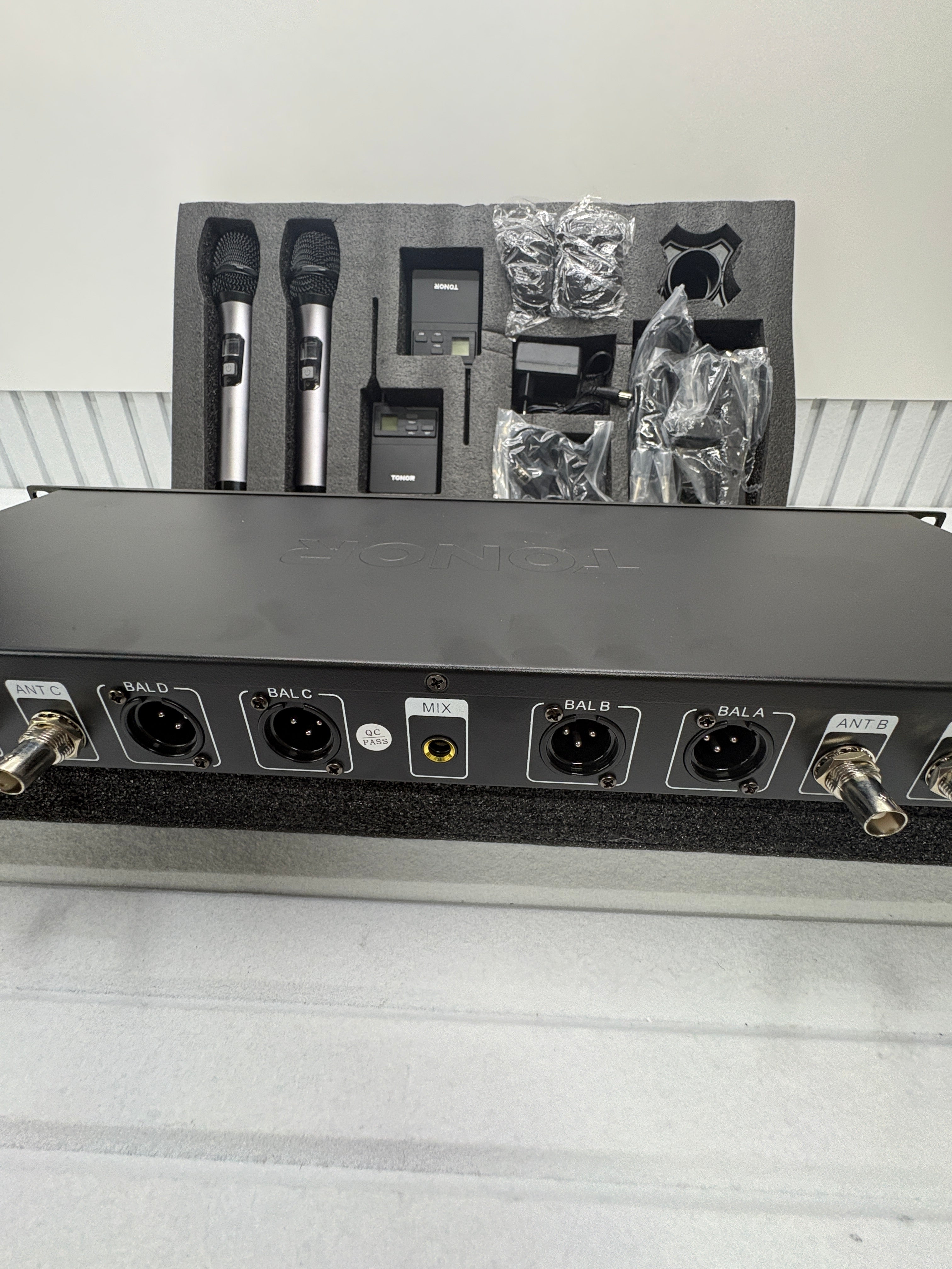 TONOR TW842 UHF Funkmikrofon Set
