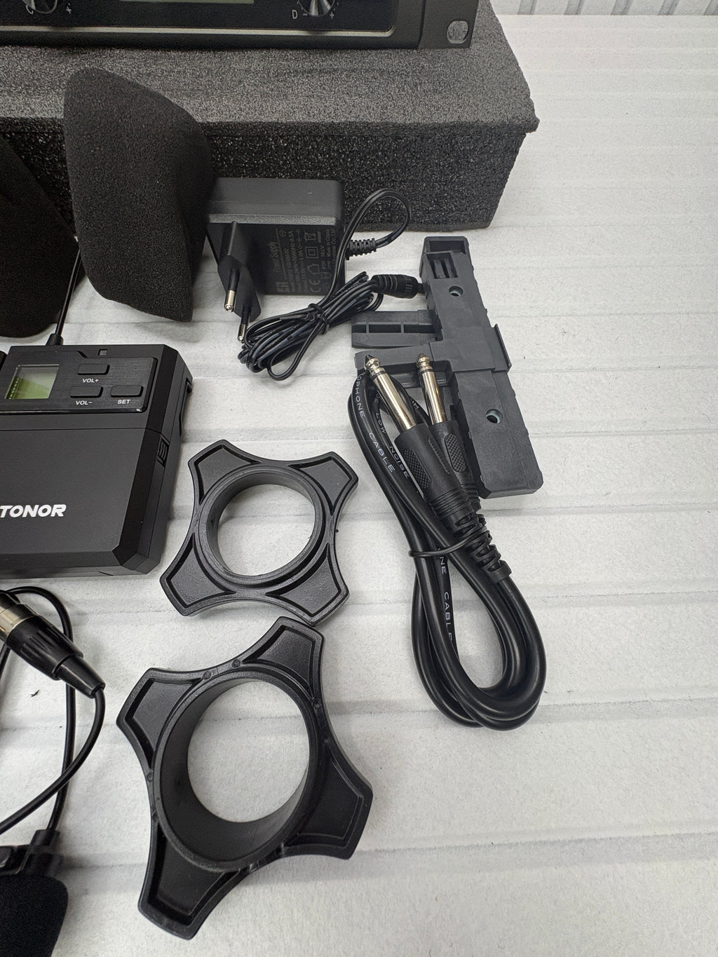 TONOR TW842 UHF Funkmikrofon Set