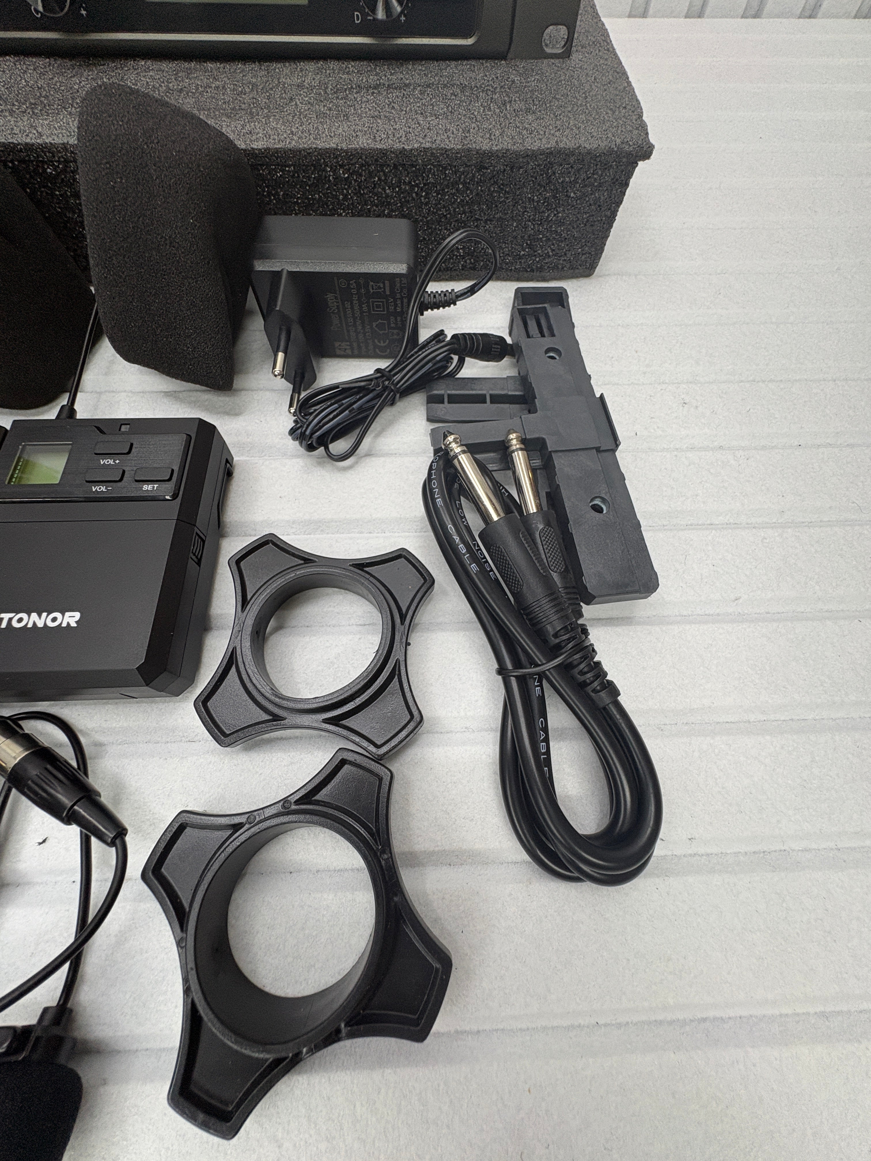 TONOR TW842 UHF Funkmikrofon Set