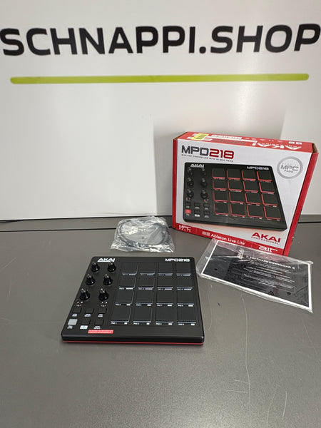 AKAI Professional MPD218 - MIDI Pad Controller