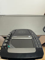 Das Easy Karaoke EKS878BT ist ein professionelles CDG-Karaoke-System mit 6 Lautsprechern, Bluetooth-Konnektivität und 2 Mikrofonen