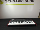Akai MPK Mini Plus 37 Tasten MIDI Keyboard Controller
