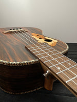 Batking Bariton Ukulele Elektrisch, 30 Zoll